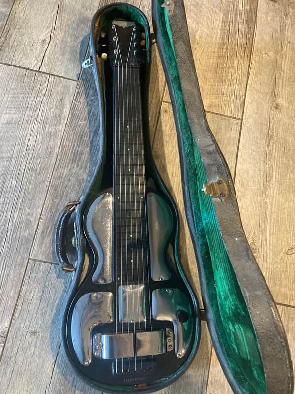 1930,s Rickenbacker B7