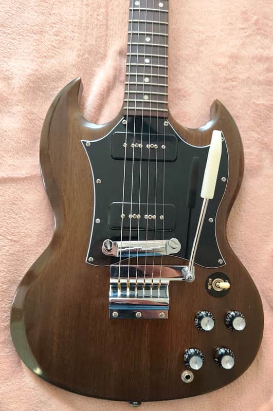 Savvy SG Steal: 2011 Gibson SG Special P90 Walnut - $1585.54 (Save $195.74!)