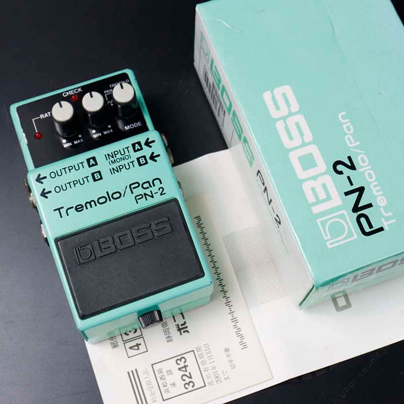Boss PN-2 Tremolo/Pan (Silver Label) 1990 - 1995 - Green w/ original box