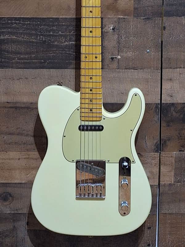 G&L Fullerton ASAT Classic Telecaster: $0 Off MSRP!