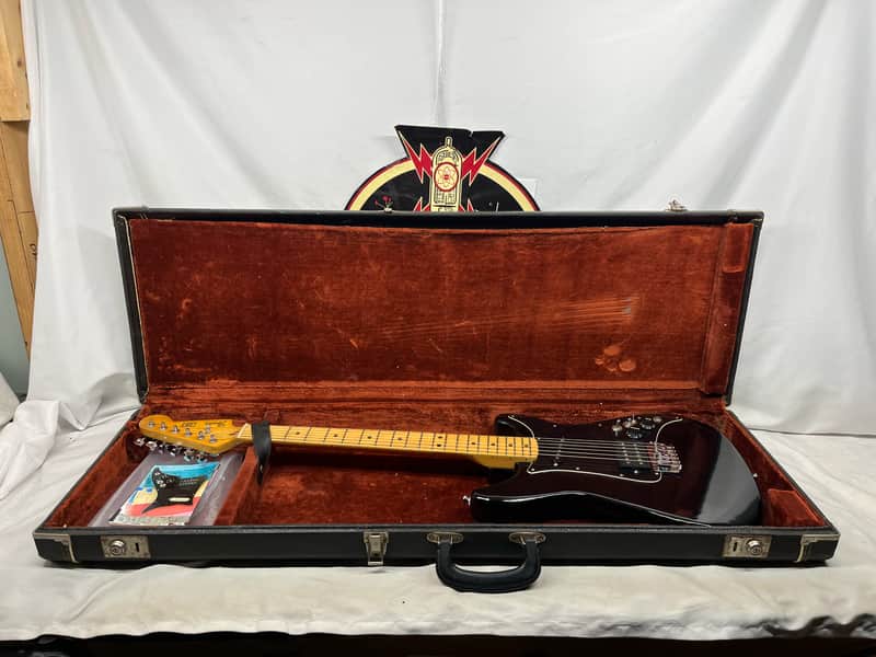 Fender Lead I 1 Doublecut for $899 - Save $300!
