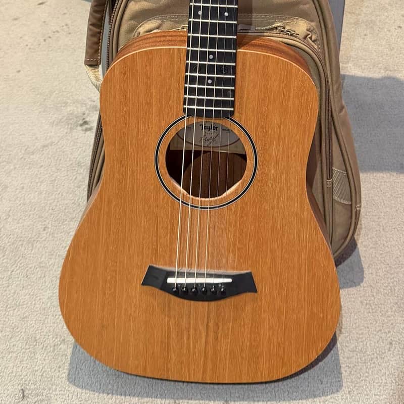 Used Taylor BT2e Baby Taylor Mahogany Acoustic-Electric Guitar $384.99