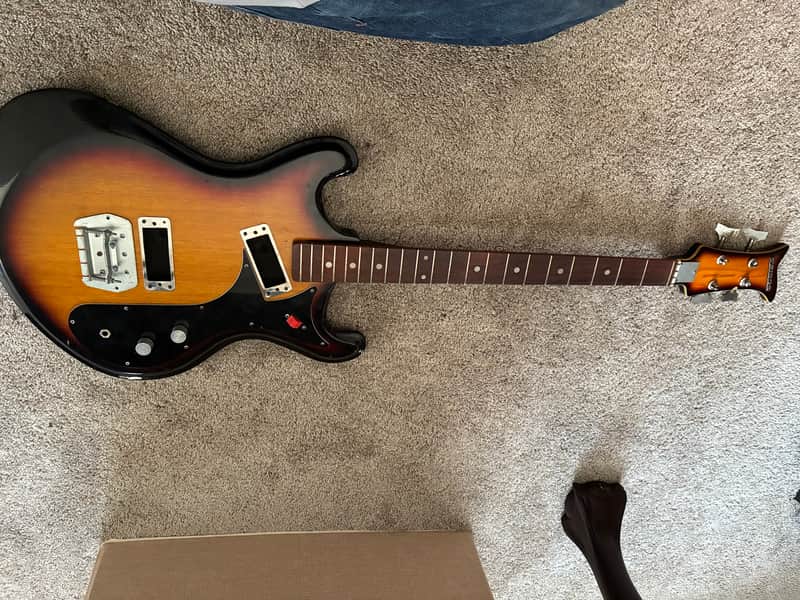 Teisco BL2 Vamper Sunburst: Rare '66-'68 Gem at Unbeatable Price!