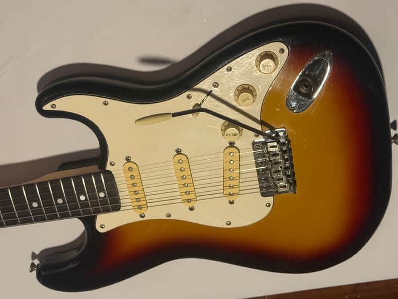 MINT '94 MIJ Squier Sunburst - $750! (Was: Priceless)