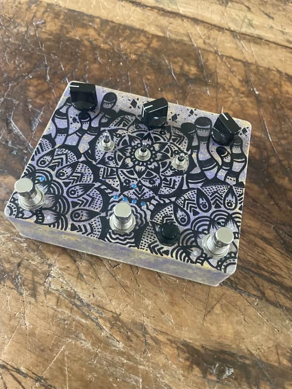 INK POND Delay Llama XTREME - Hand Painted Custom Shop