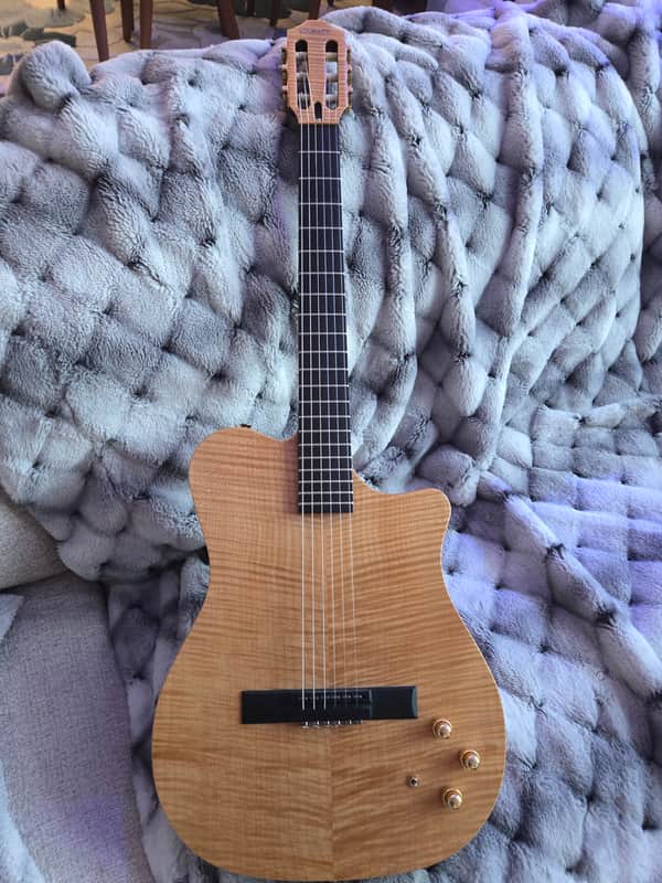 Carvin NS1 2000s Quilt Maple - $1100 (Save $0!)