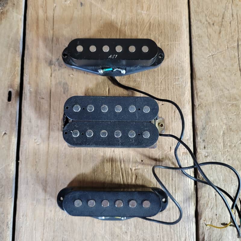 Humbucker & Single Coil Pickups - Black (Used) - $54.95