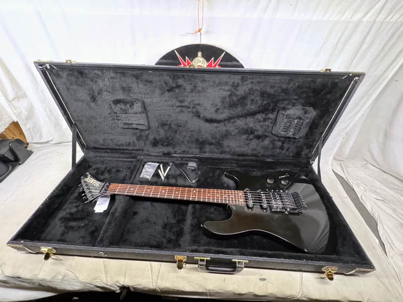 Hamer USA Chaparral Guitar: Used at MSRP!