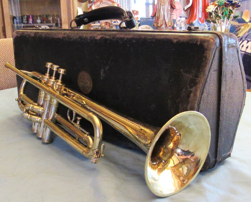 1929 Holton Llewellyn Model Pro Trumpet for $850 - Save Big!