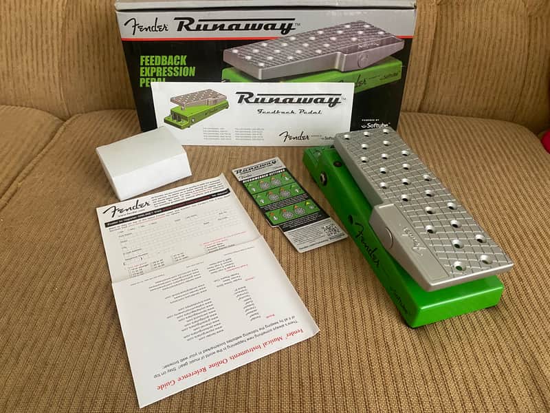 FENDER RUNAWAY FEEDBACK PEDAL