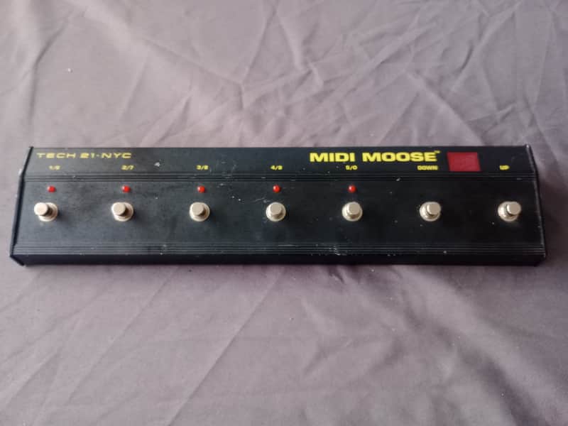 Tech 21 Midi Moose Black 7 Button Pedal - $139.99 (Used)