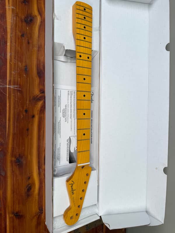 Unbeatable Fender 50's Strat Neck - Nitro Finish!