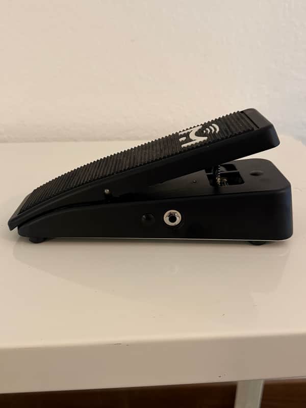 EP-25 Pro Aero Expression Pedal - 40% Off MSRP!