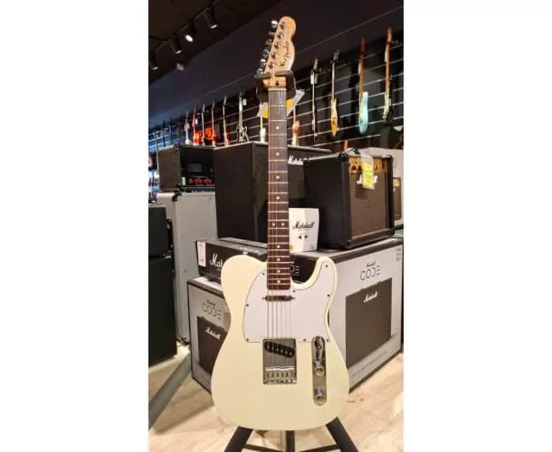 FENDER - TELECASTER STANDARD