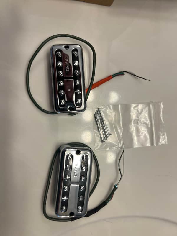 TV Jones Classic Bridge/Neck Set - Chrome: $0 Off MSRP!