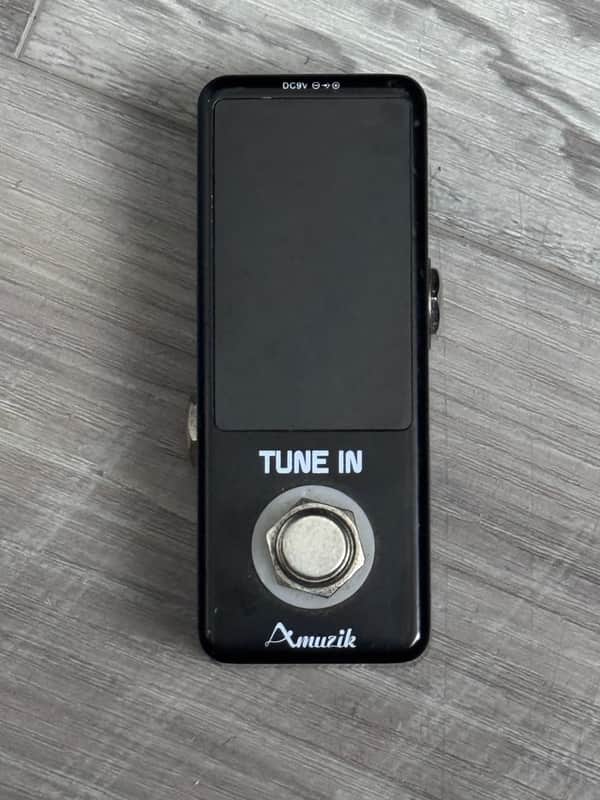 Scoop Alert: $20 Amuzik Guitar Tuner Pedal (Save 75%!)!
