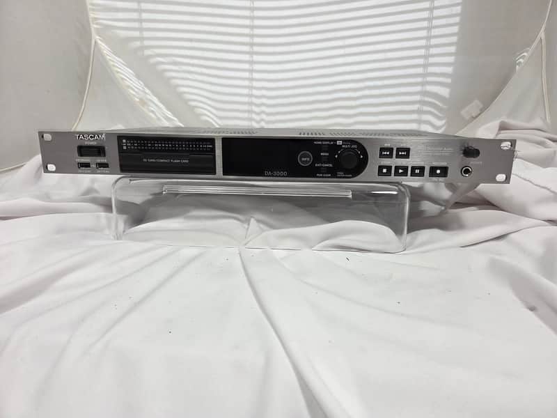 Tascam DA-3000 Recorder: Save $1300 (MSRP) - Used