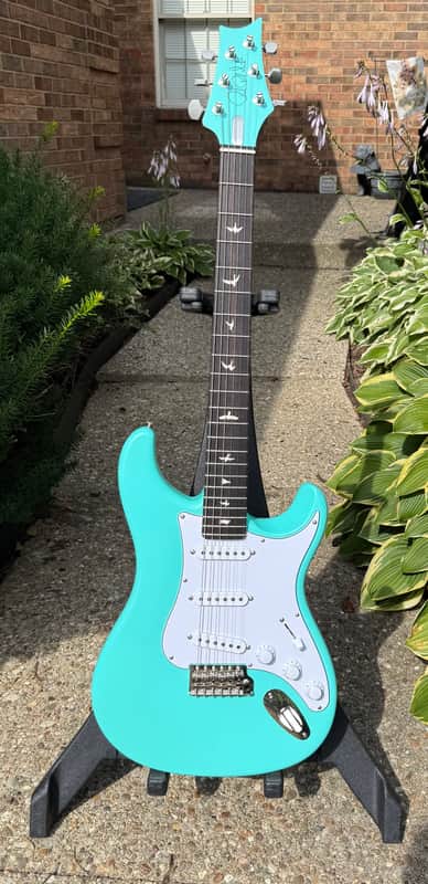 Wild Blue PRS Silver Sky Sells for $949! (57% Off!)